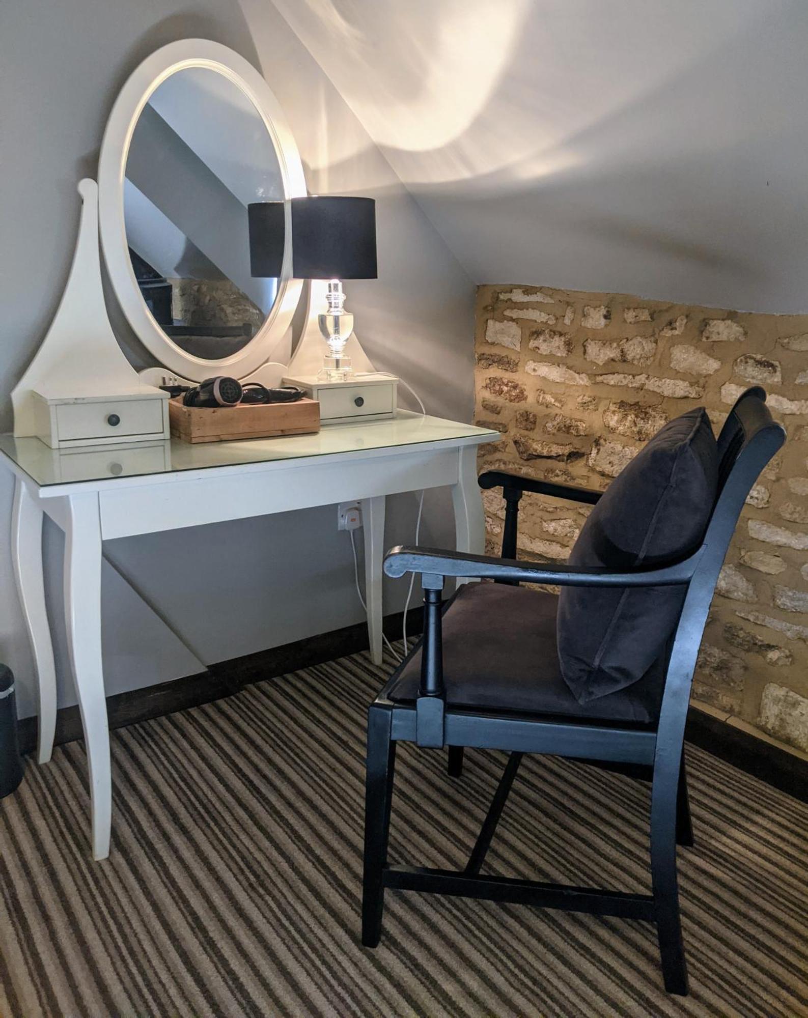 The Keepers Arms Inn Quenington